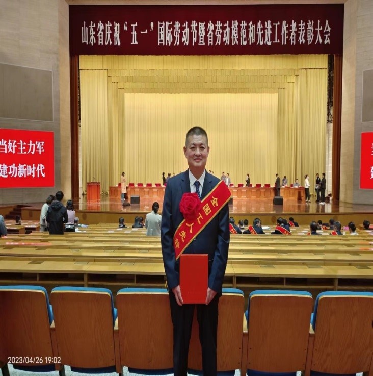 焊花点亮奋斗的青春 全国工人先锋号:威奥股份铝焊接班(图1) 焊花点亮奋斗的青春 全国工人先锋号:威奥股份铝焊接班(图1)